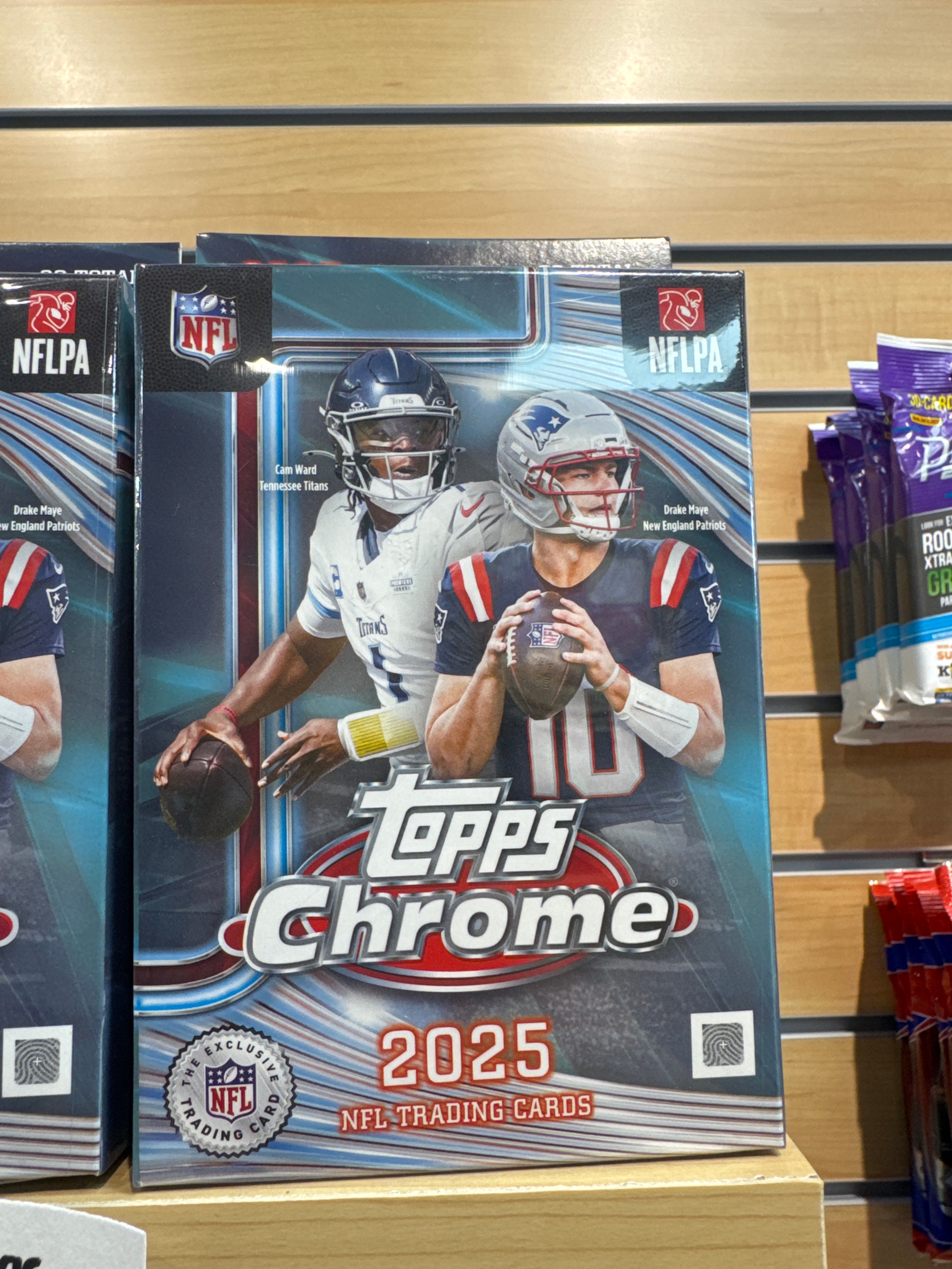 2025 NFL Topps Chrome Hanger Box